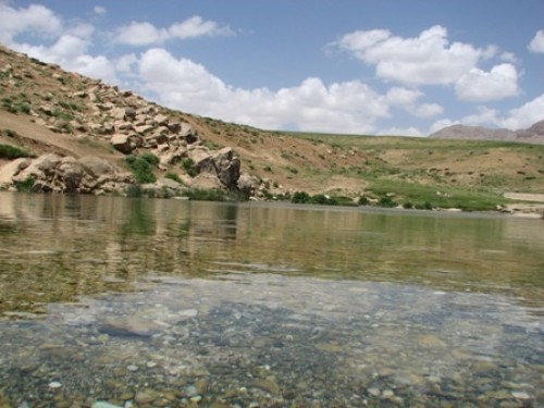 چشمه دیمه در منطقه کوهرنگ